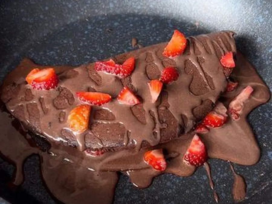 Panqueca de Chocolate com Morango